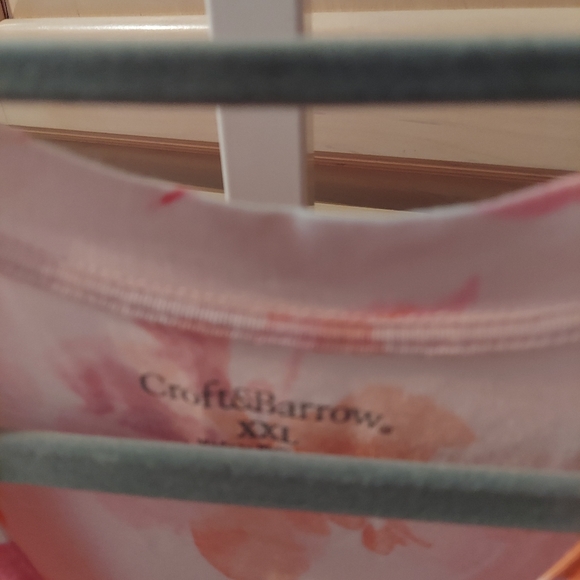 Top - Picture 3 of 3